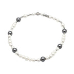 Pearl necklace for women with color stitching geometric look