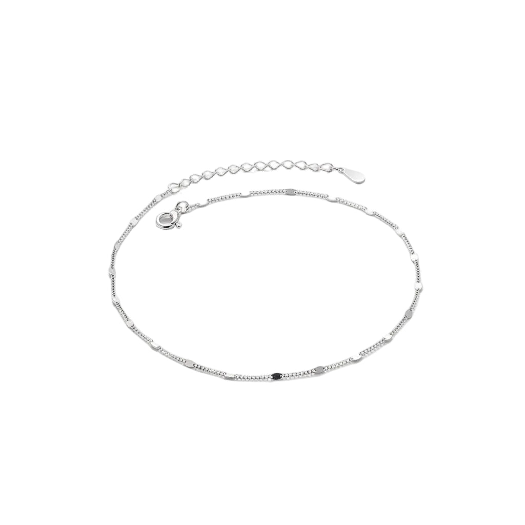 Women anklet with whale design and drop shape in silver